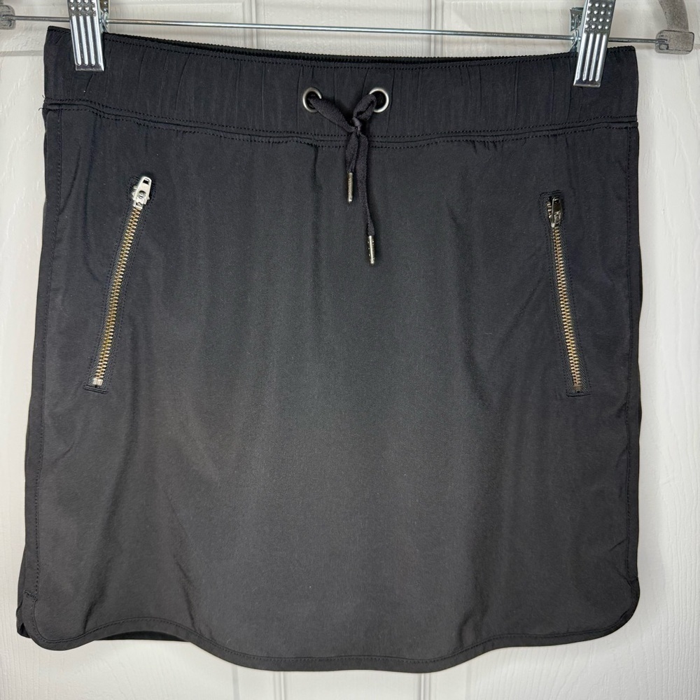 Athleta Black Skirt for Casual Wear with Built in Shorts Size XS GUC
